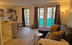 Appartement Cosy Pres Du Rer